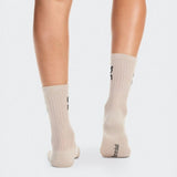 Meia On Running Logo Cano Alto 3 Pares - Cores diversas